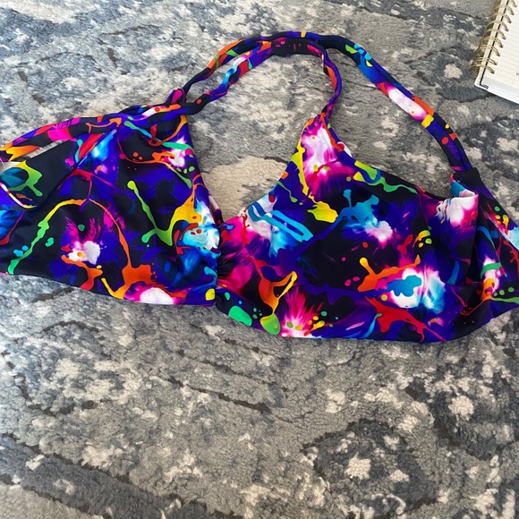 Fused Hawaii XXXL Bikini Top - Picture 3 of 11